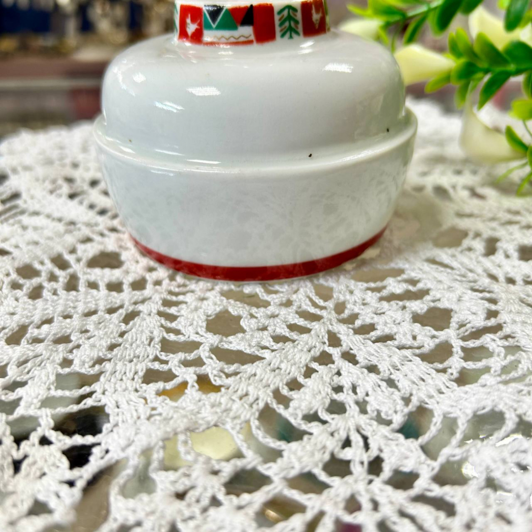 Чайница от сервиза "Северное лето" ЛФЗ. Фарфор, деколь, ручная роспись. Отсутствует верхняя крышка. Картинка 5